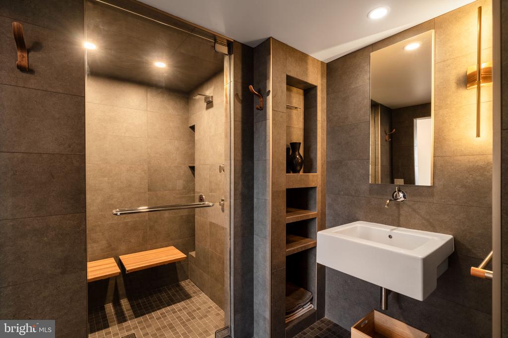241 CHESTNUT STREET Unit: F