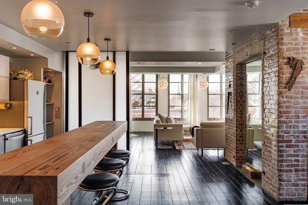 241 CHESTNUT STREET Unit: F