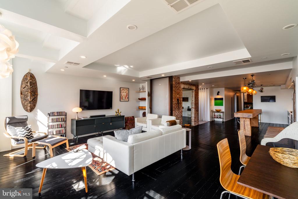 241 CHESTNUT STREET Unit: F
