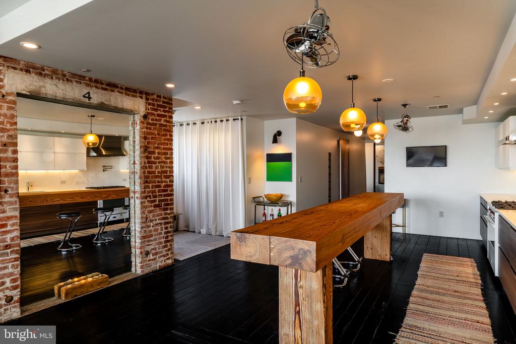 241 CHESTNUT STREET Unit: F
