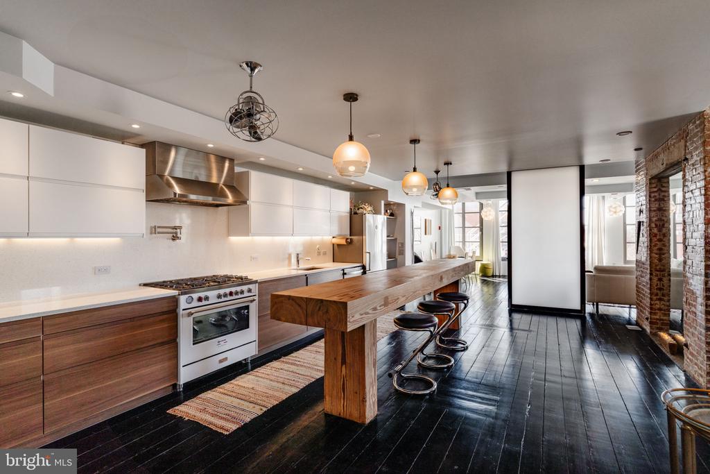 241 CHESTNUT STREET Unit: F