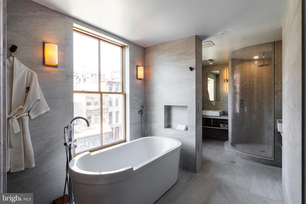 241 CHESTNUT STREET Unit: F