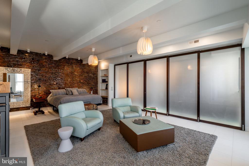 241 CHESTNUT STREET Unit: F