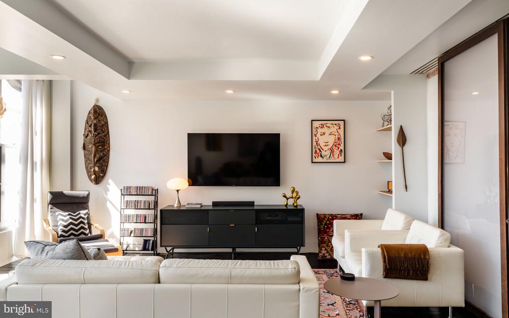 241 CHESTNUT STREET Unit: F