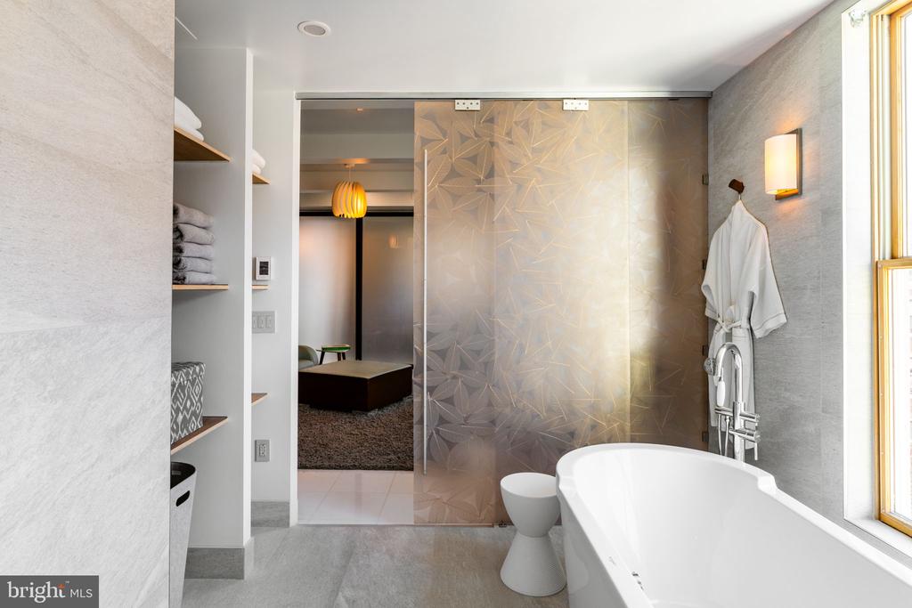 241 CHESTNUT STREET Unit: F
