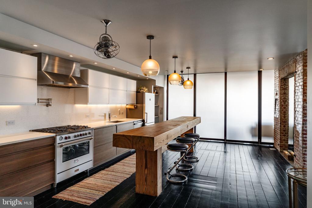 241 CHESTNUT STREET Unit: F