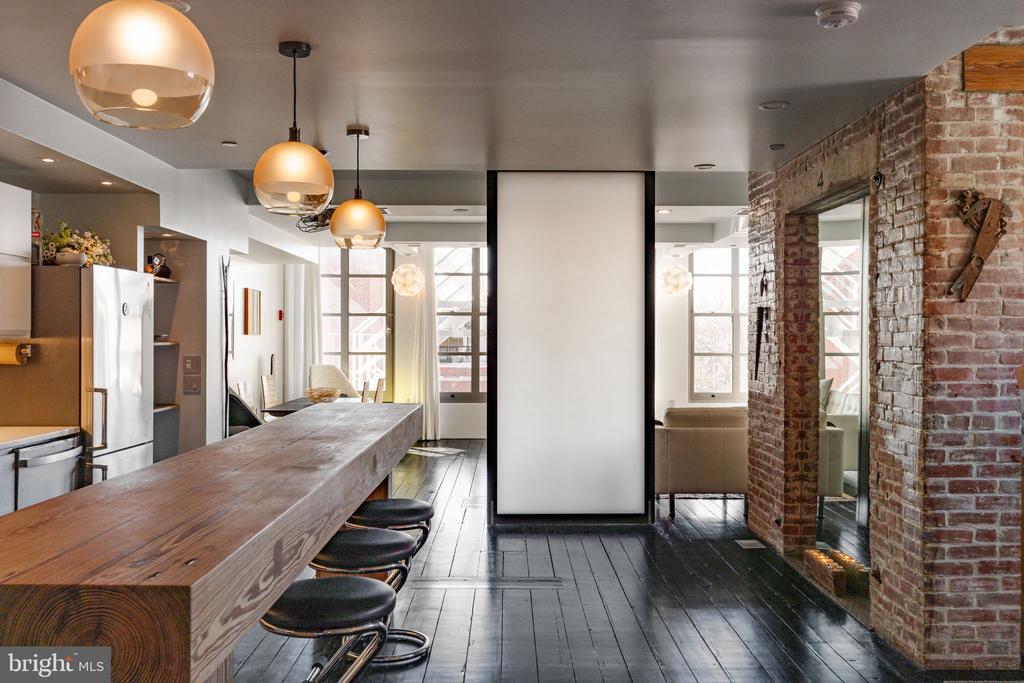 241 CHESTNUT STREET Unit: F