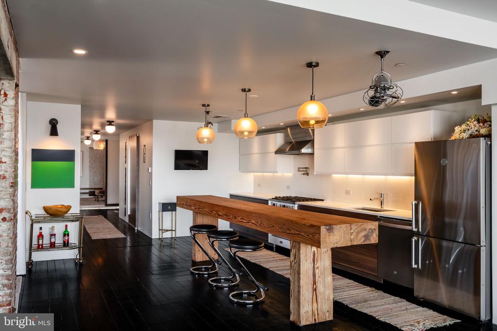 241 CHESTNUT STREET Unit: F