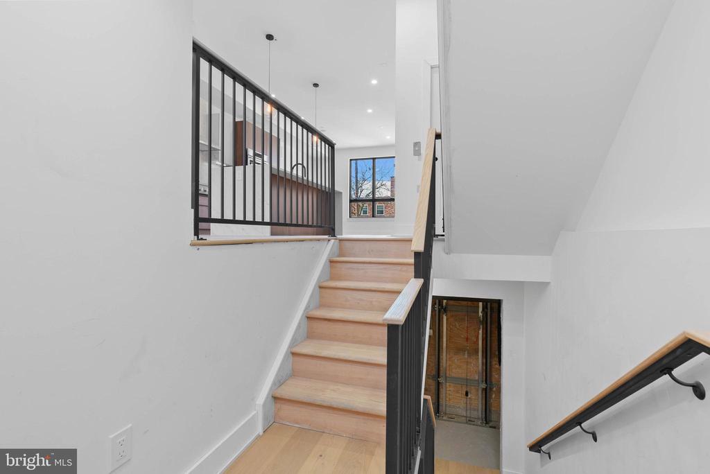 710 S 17TH STREET