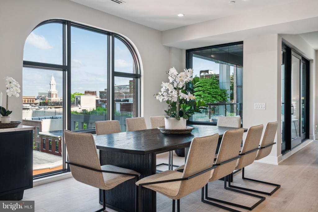 160 N 2ND STREET Unit: 601