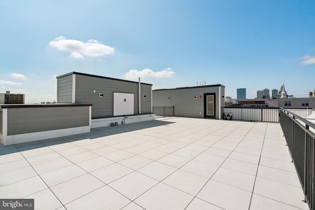 160 N 2ND STREET Unit: 601