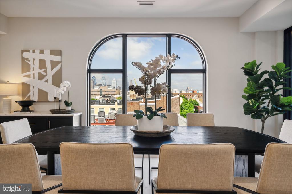 160 N 2ND STREET Unit: 601