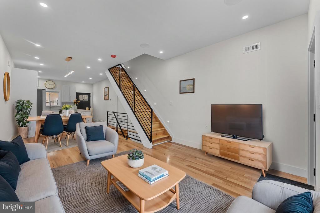 2355 GERRITT STREET
