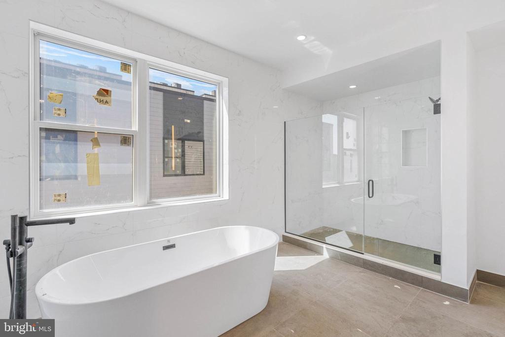 600 FAIRMOUNT AVENUE Unit: J4