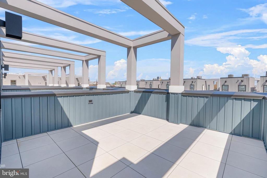 600 FAIRMOUNT AVENUE Unit: J4