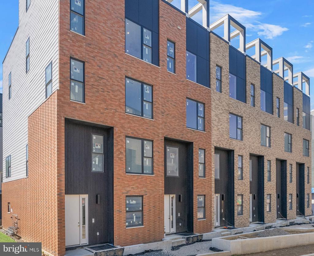 600 FAIRMOUNT AVENUE Unit: J4