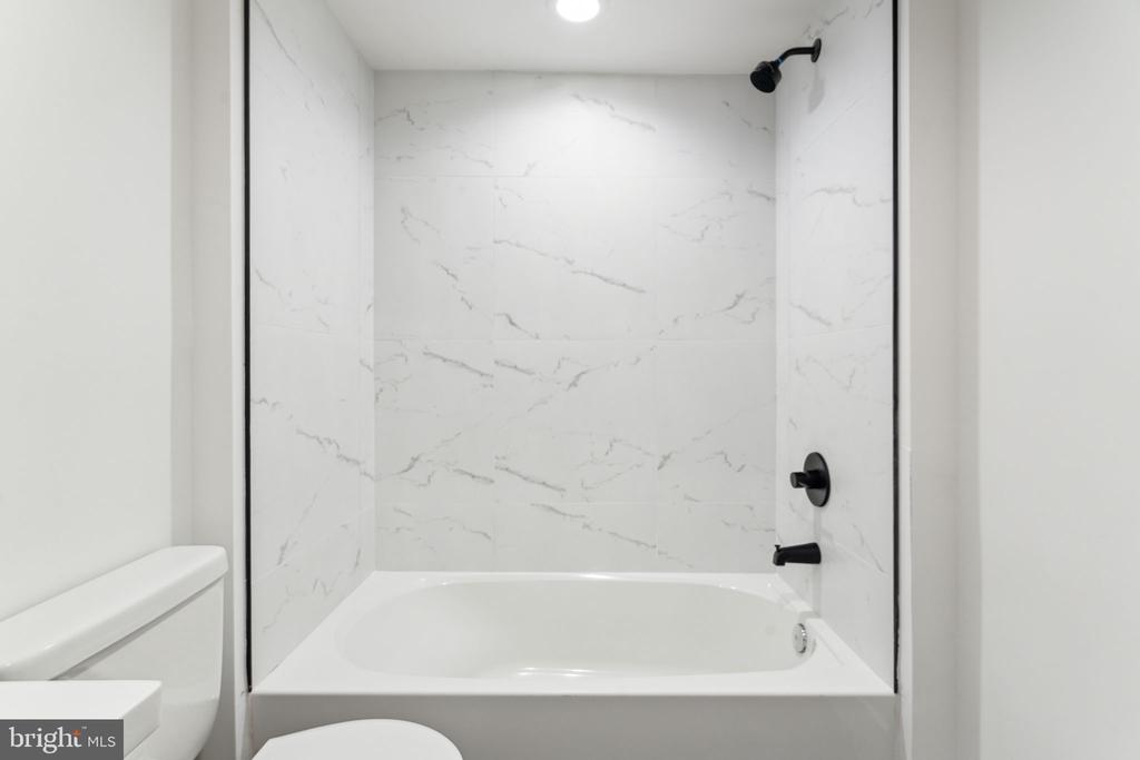 1810 FEDERAL STREET Unit: 1