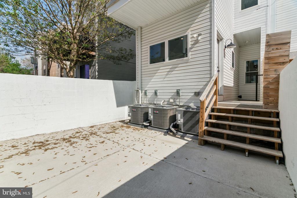 1810 FEDERAL STREET Unit: 1