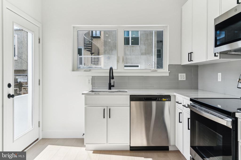 1810 FEDERAL STREET Unit: 1
