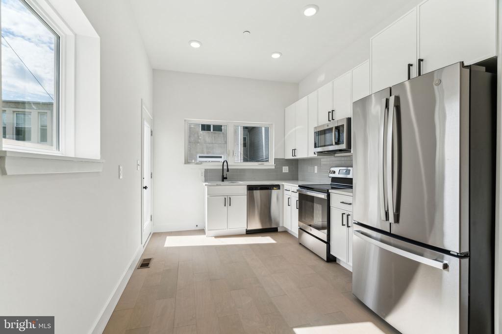 1810 FEDERAL STREET Unit: 1