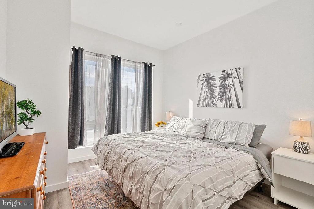 1735 S 23RD STREET Unit: 5