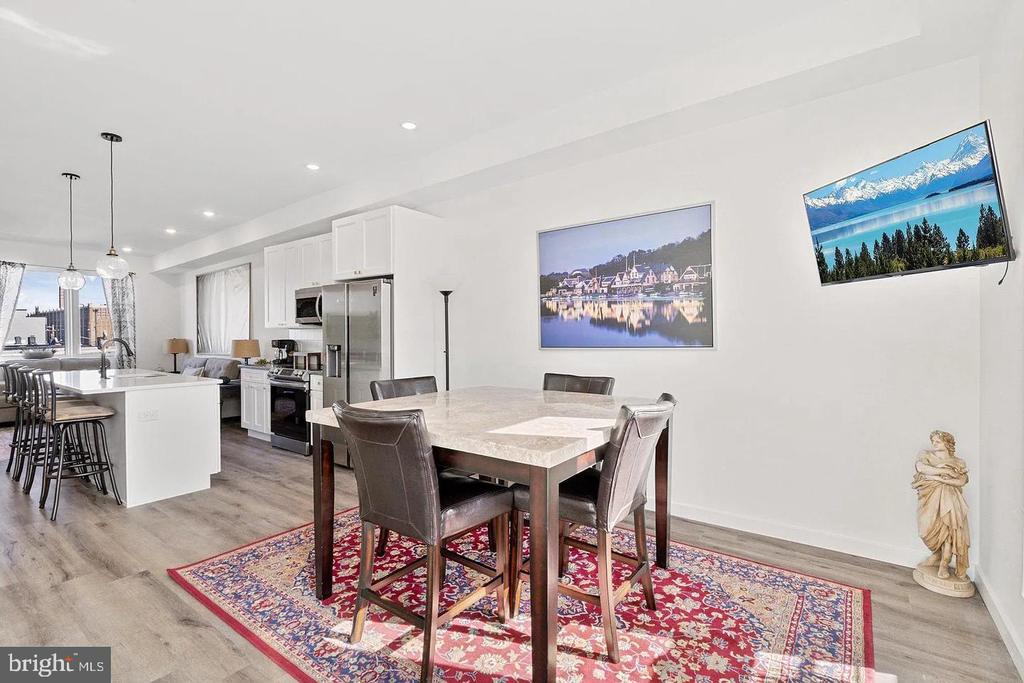 1735 S 23RD STREET Unit: 5