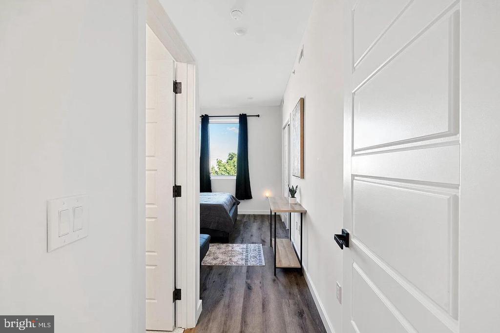 1735 S 23RD STREET Unit: 5