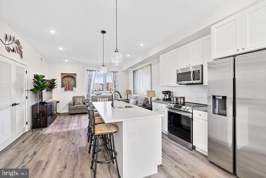 1735 S 23RD STREET Unit: 5