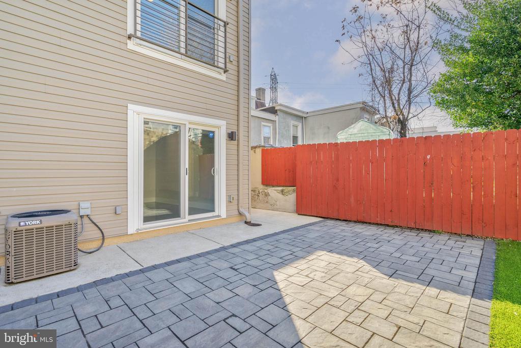 144 LEVERING STREET