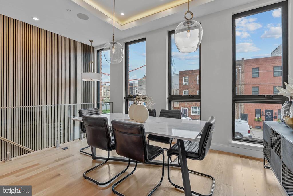 1101 CHRISTIAN STREET Unit: 3