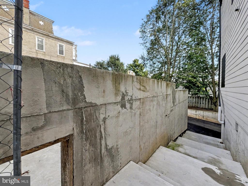210 KALOS STREET