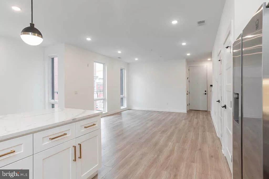 719 N 16TH STREET Unit: 4
