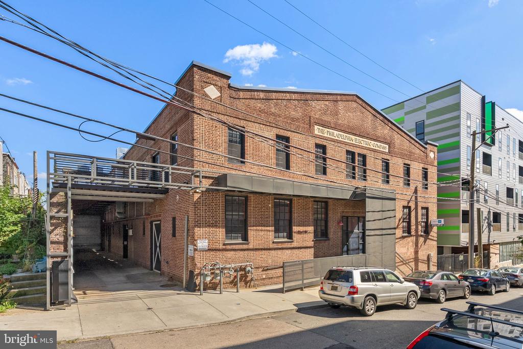1521 N 31ST STREET Unit: 300
