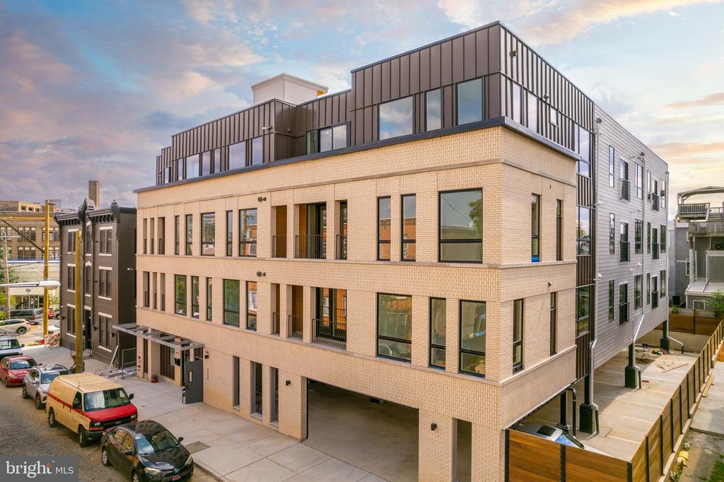 1723 FRANCIS STREET Unit: 4E
