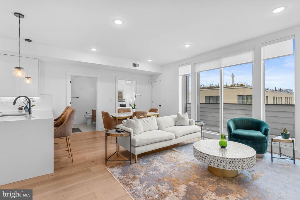 1723 FRANCIS STREET Unit: 4E