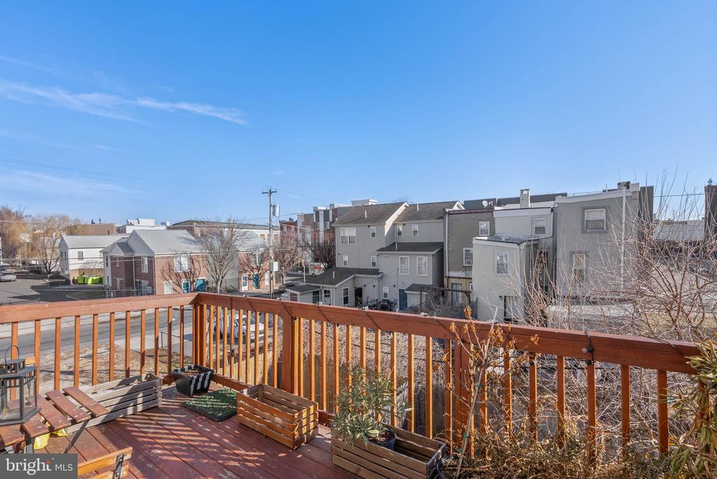 1753 N MARSHALL STREET Unit: B