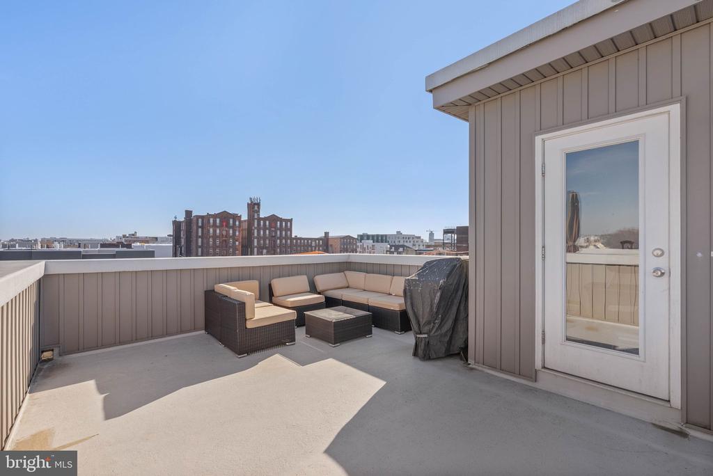 1753 N MARSHALL STREET Unit: B