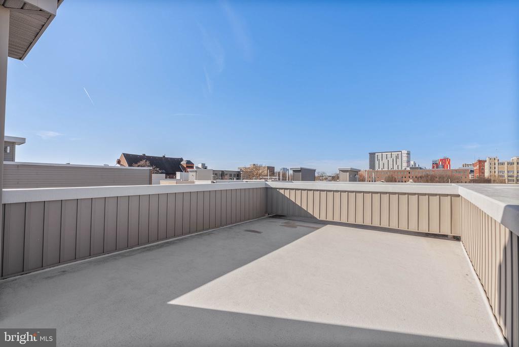 1753 N MARSHALL STREET Unit: B