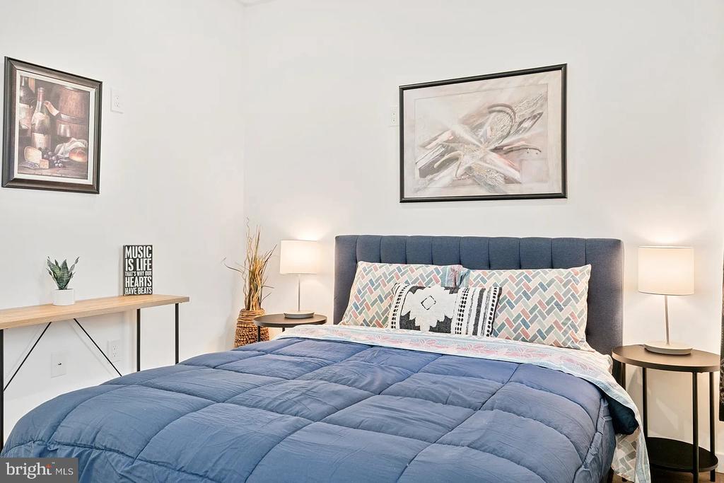 1735 S 23RD STREET Unit: 2