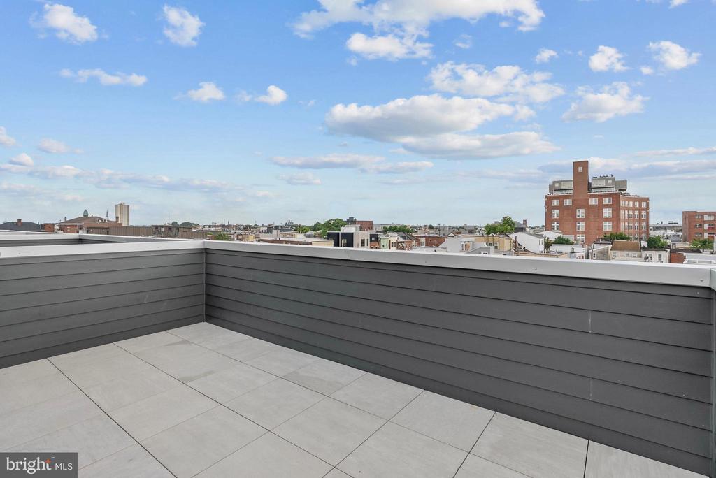1100 WEBSTER STREET Unit: 4