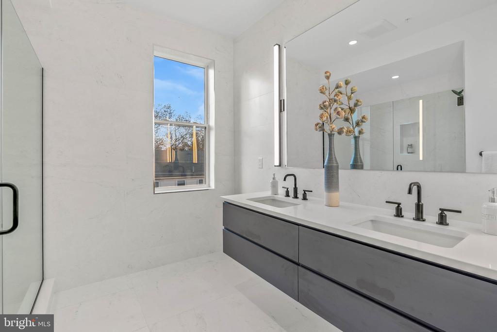 635 N 7TH STREET Unit: B2A