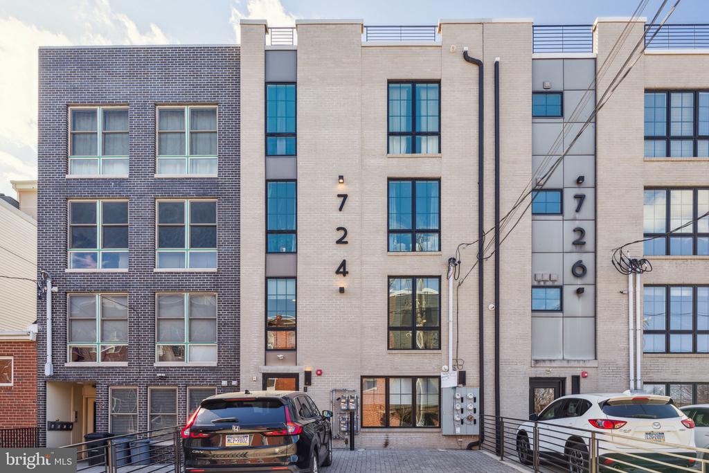 724 N 19TH STREET Unit: 2