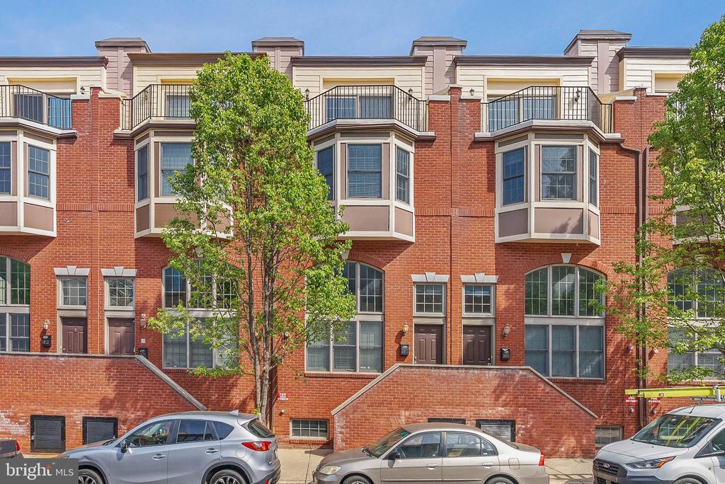 1011 N 3RD STREET Unit: F