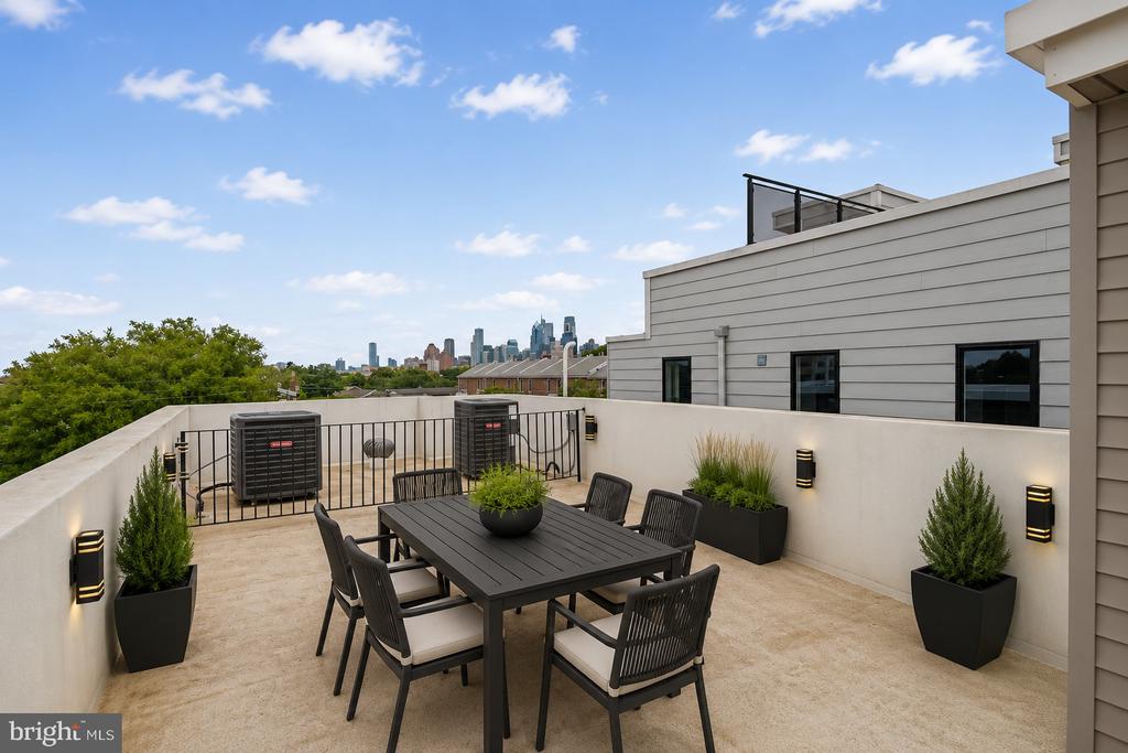 933 S 3RD STREET