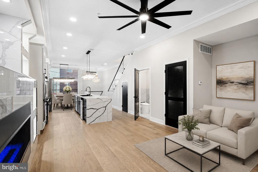 244 MONTROSE STREET