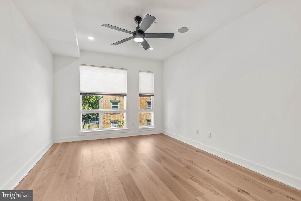 1723 FRANCIS STREET Unit: 3E