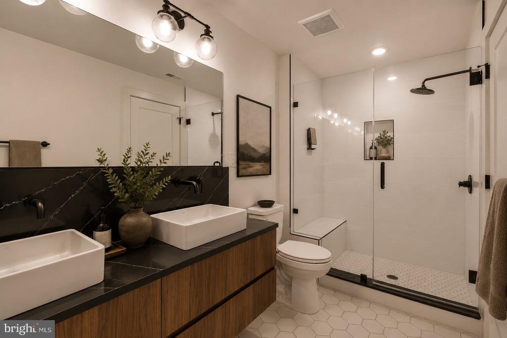 1723 FRANCIS STREET Unit: 3E