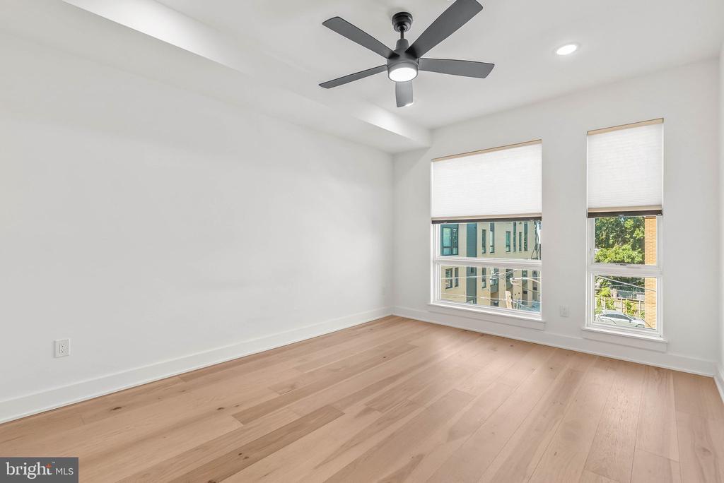 1723 FRANCIS STREET Unit: 3E