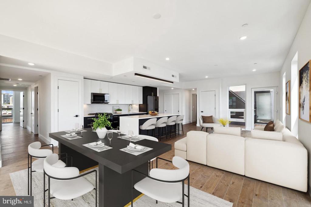 1501 N 31ST STREET Unit: PH12