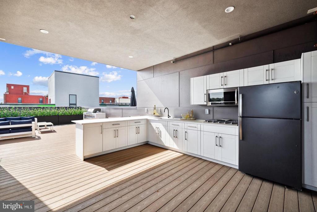 1501 N 31ST STREET Unit: PH12